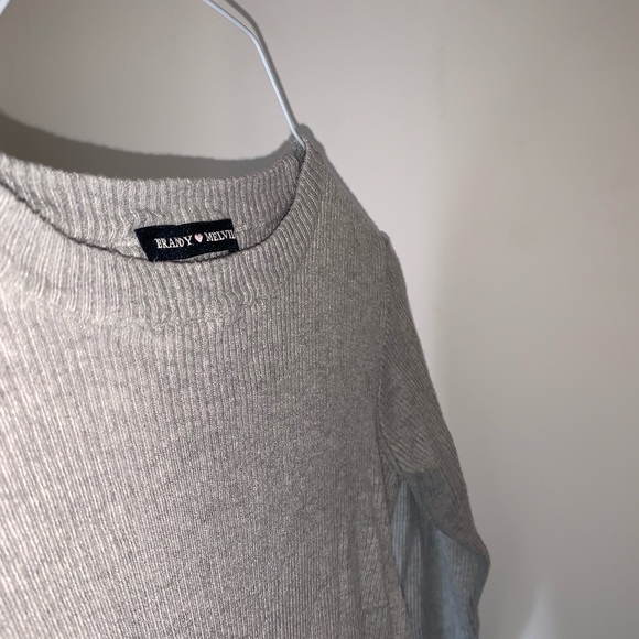Brandy Melville Long Sleeve Shirt ✨✨ - Picture 3 of 3